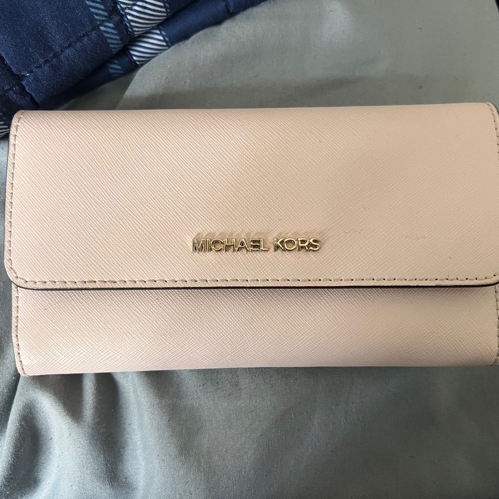 Michael Kors Trifold Wallet